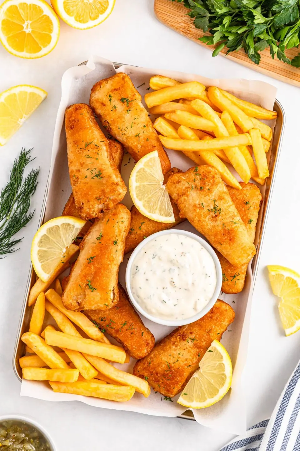 Fish Fingers with chips and Tartar sauce